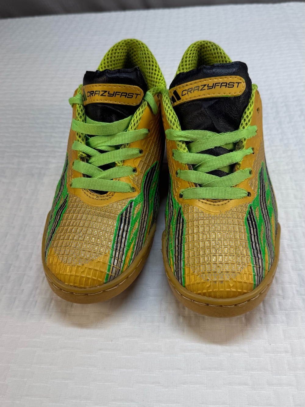 Adidas “CRAZYFAST” Youth Yellow/Green Athletic Indoor Soccer Shoes Size 4 1/2-5